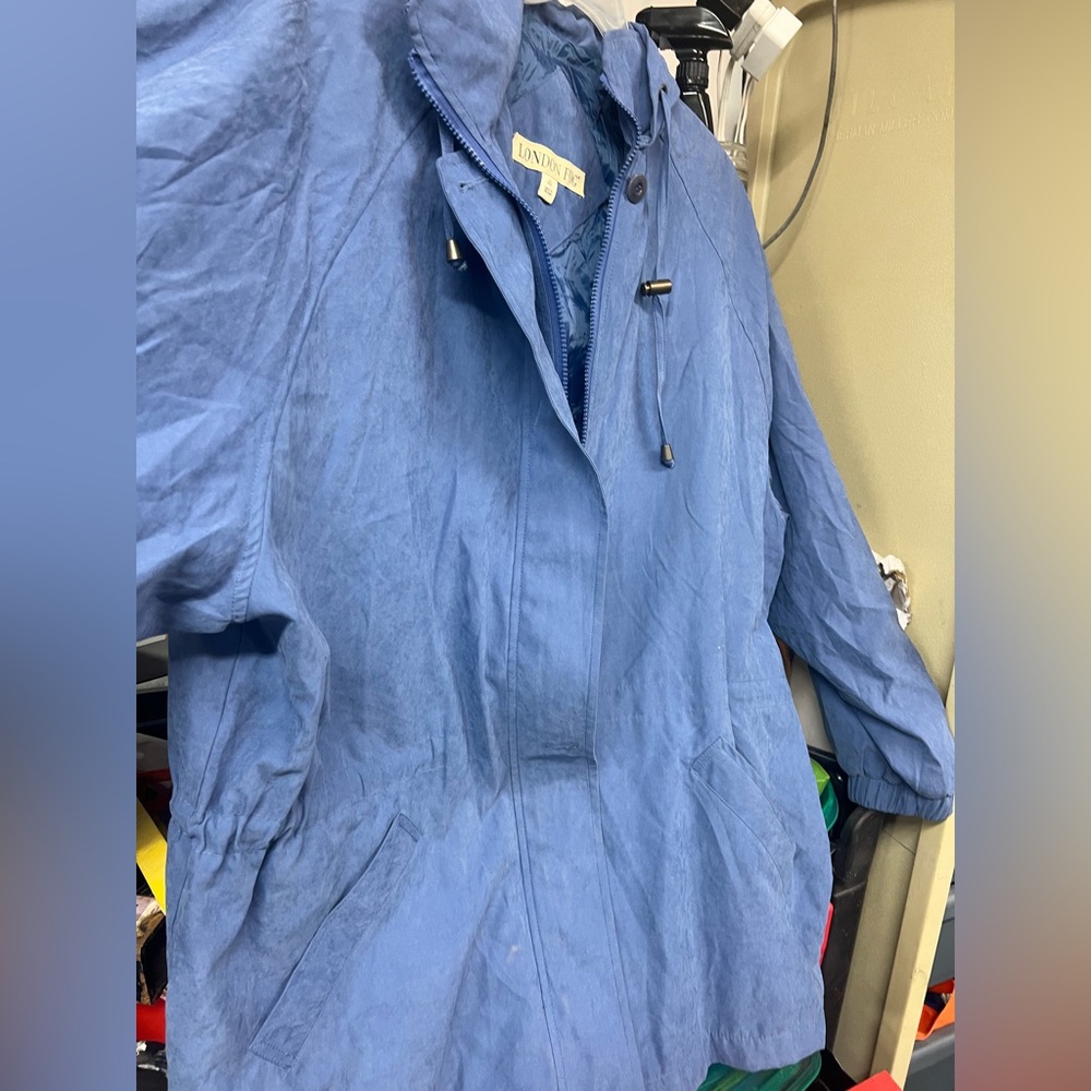 London Fog spring jacket in like new condition